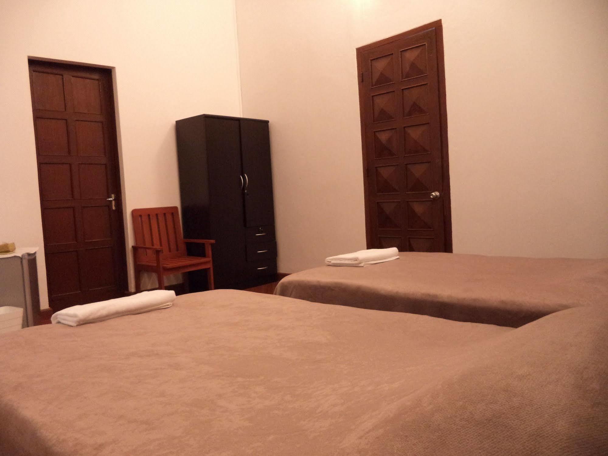 Avalon Residence Savannakhet Buitenkant foto