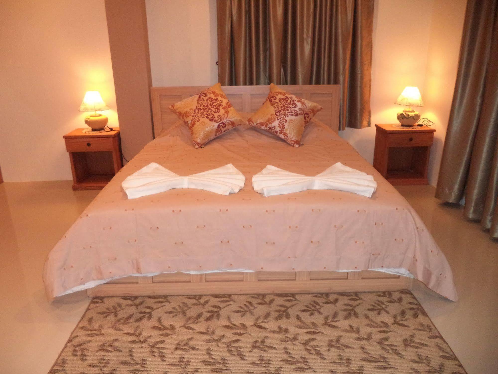 Avalon Residence Savannakhet Buitenkant foto
